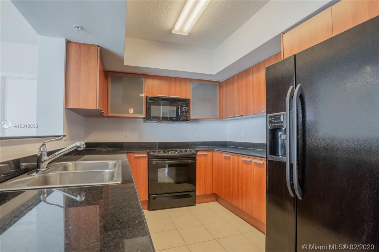 Flat in Miami, USA, 120 m² - picture 5