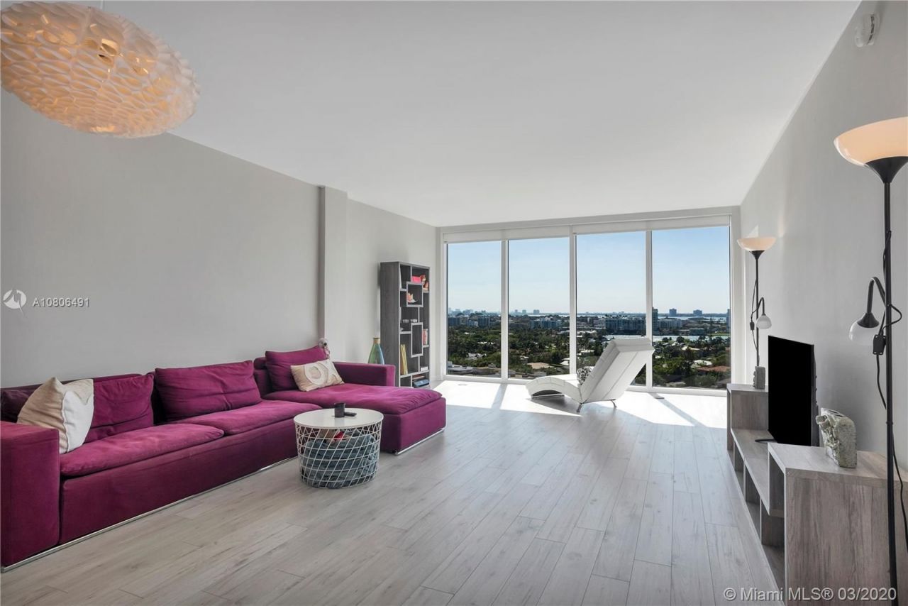 Appartement à Miami, États-Unis, 80 m² - image 2