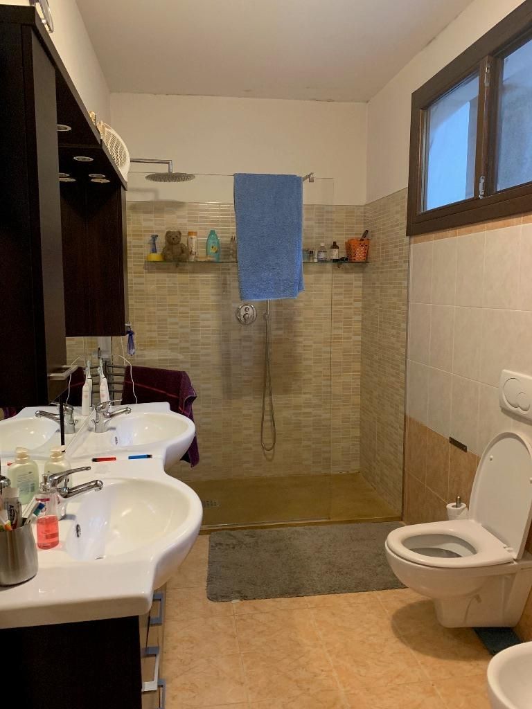 Maison à Vallecrosia, Italie, 200 m² - image 10