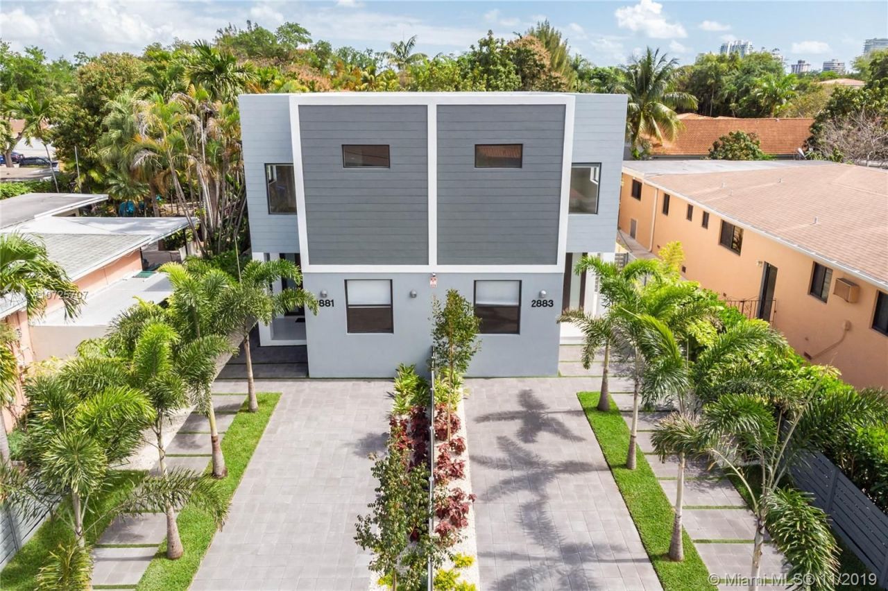 Townhouse in Miami, USA, 400 m² - picture 1