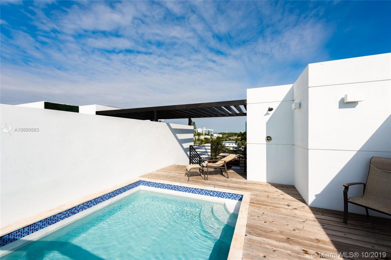 Casa adosada en Miami, Estados Unidos, 210 m² - imagen 3