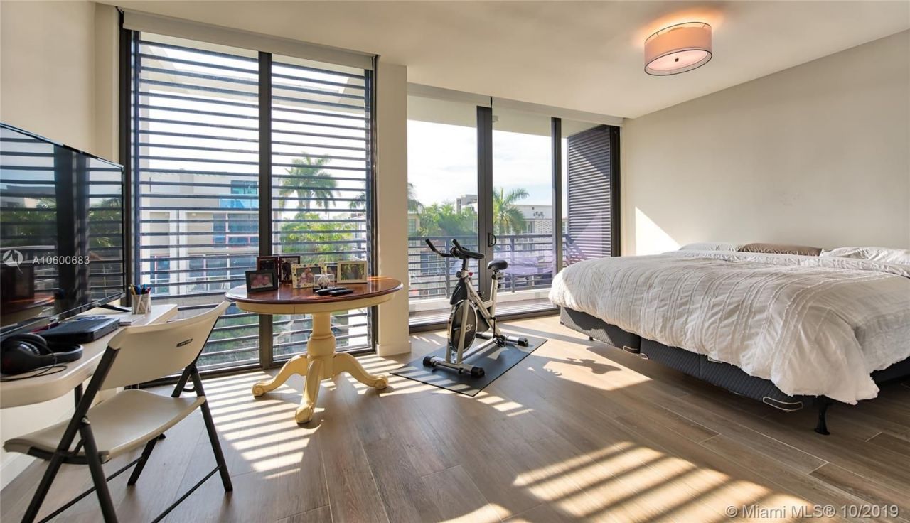 Casa adosada en Miami, Estados Unidos, 210 m² - imagen 14