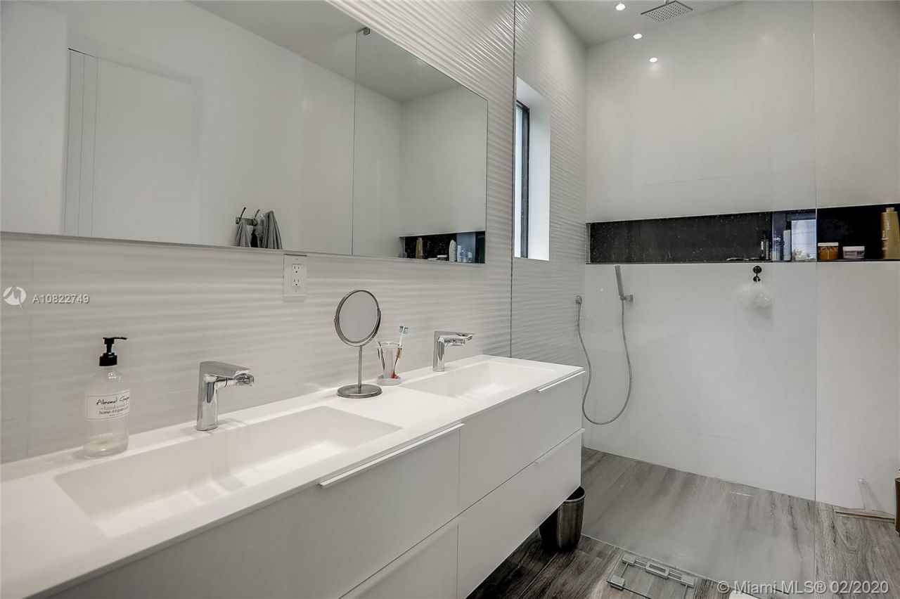 Townhouse in Miami, USA, 220 m² - picture 10