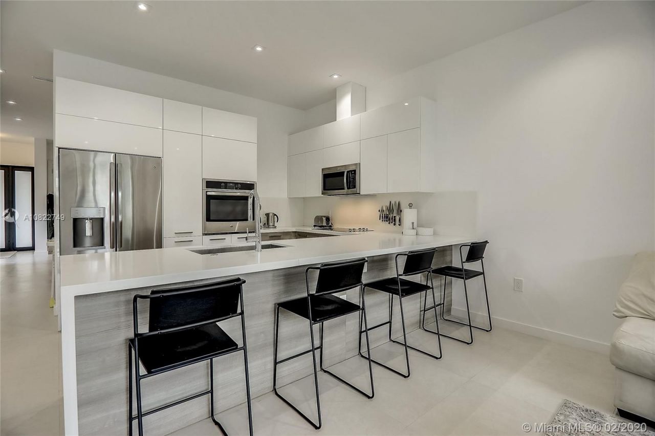 Townhouse in Miami, USA, 220 m² - picture 14