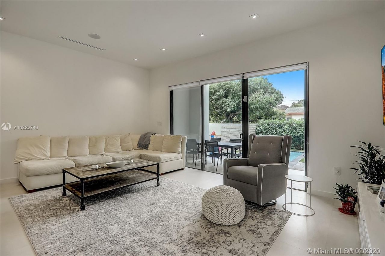 Townhouse in Miami, USA, 220 m² - picture 16