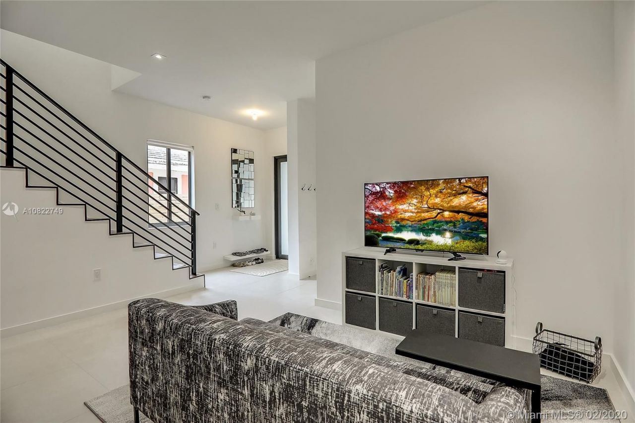 Townhouse in Miami, USA, 220 m² - picture 11