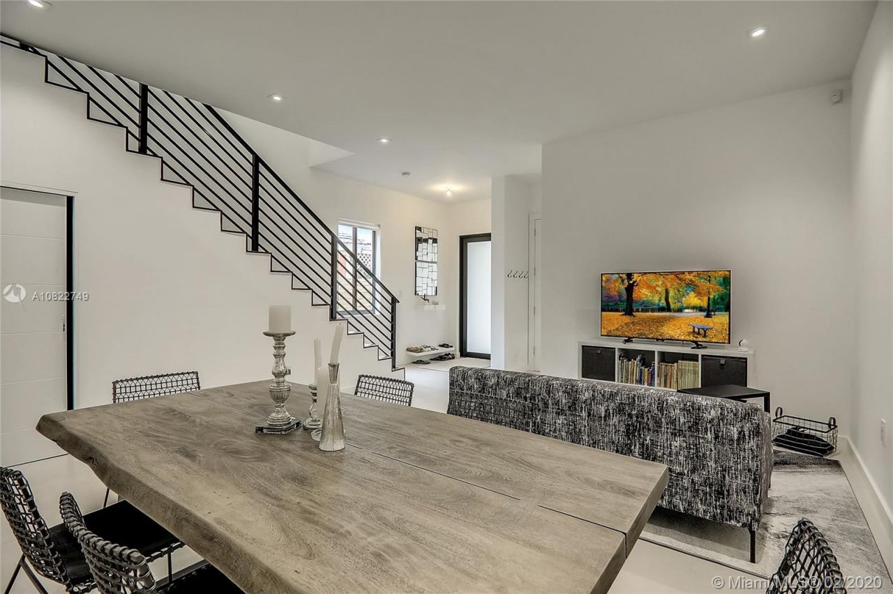 Townhouse in Miami, USA, 220 m² - picture 12