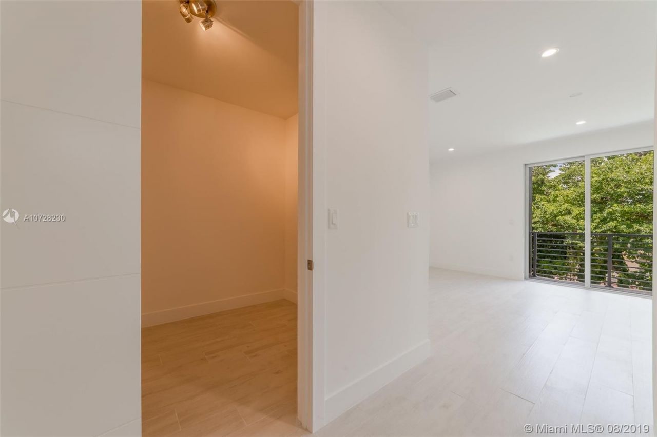 Maison urbaine à Miami, États-Unis, 250 m² - image 9