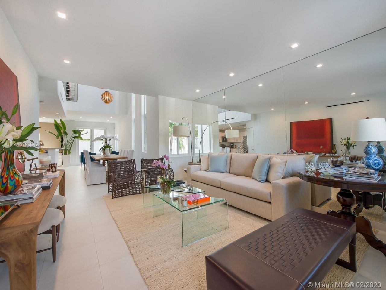 Casa adosada en Miami, Estados Unidos, 200 m² - imagen 17