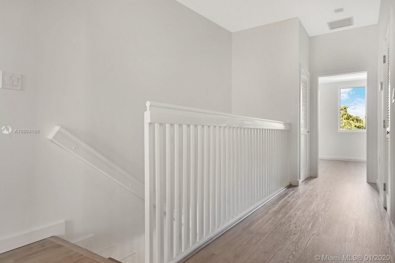 Townhouse in Miami, USA, 175 m² - picture 12