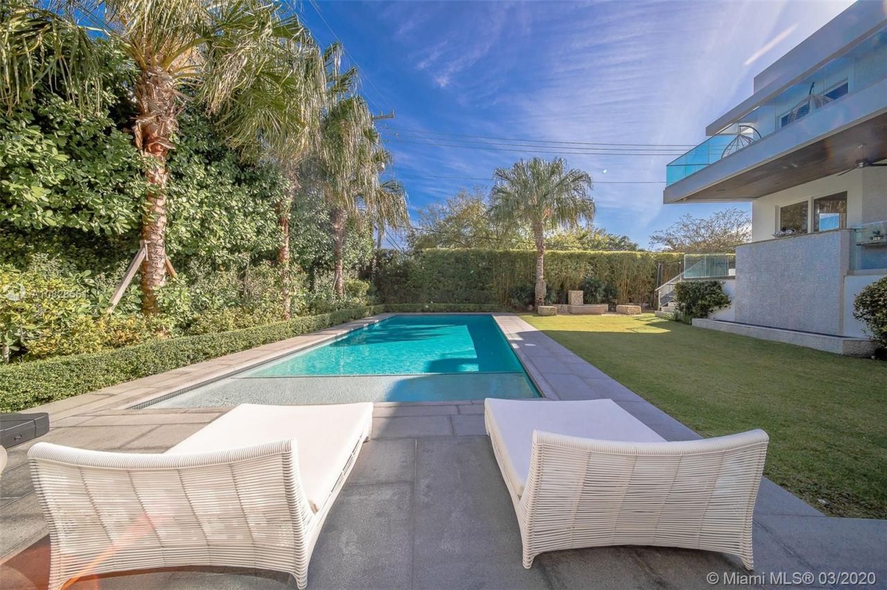 Villa in Miami, USA, 550 m² - picture 2