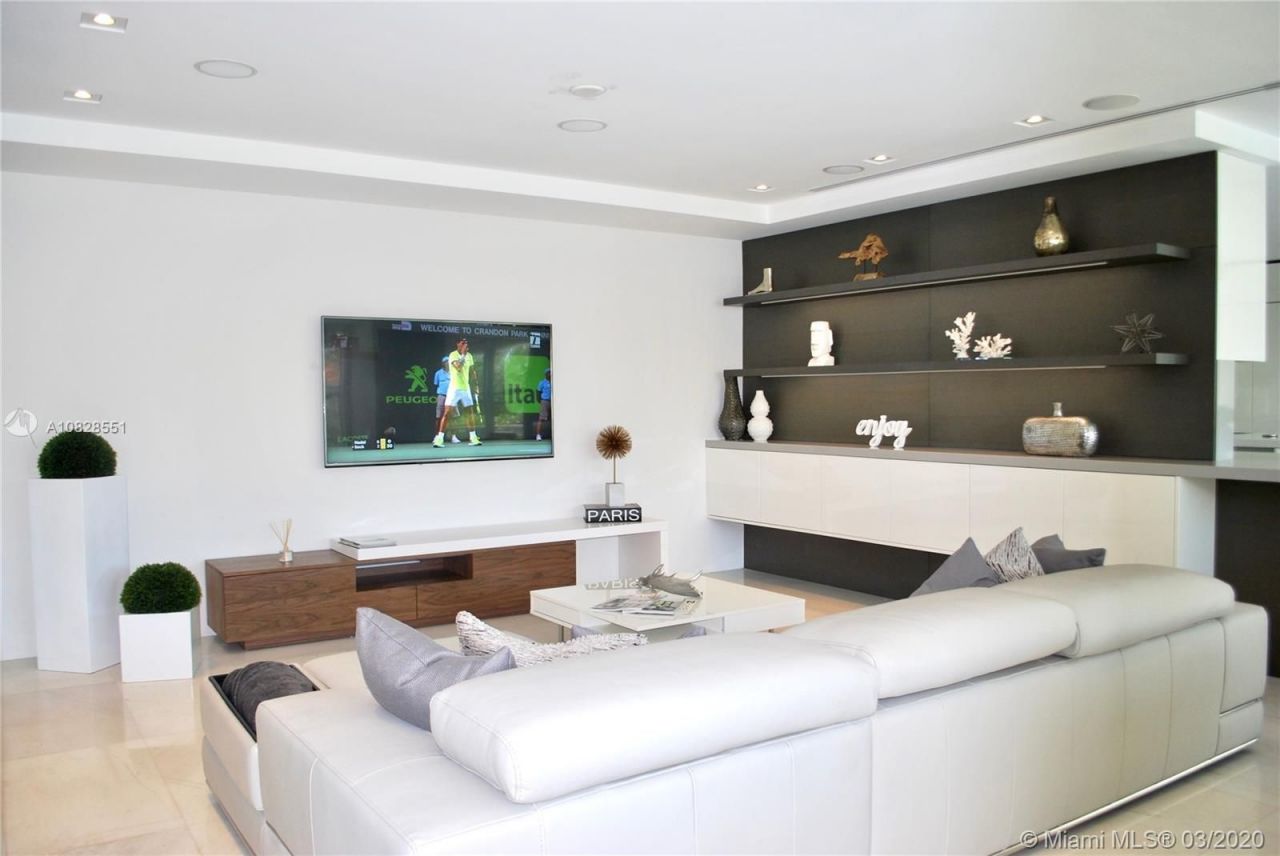 Villa in Miami, USA, 550 m² - picture 11