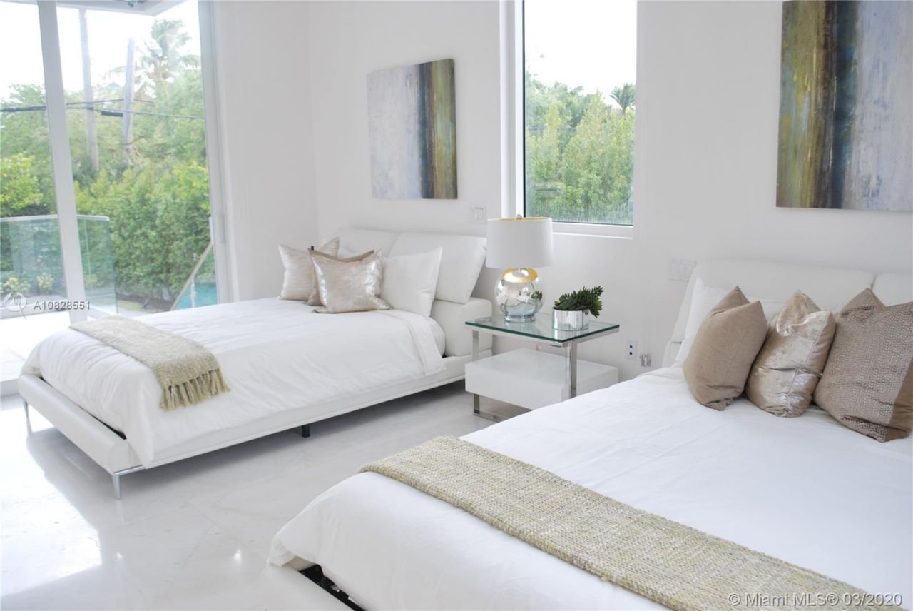 Villa in Miami, USA, 550 m² - picture 17