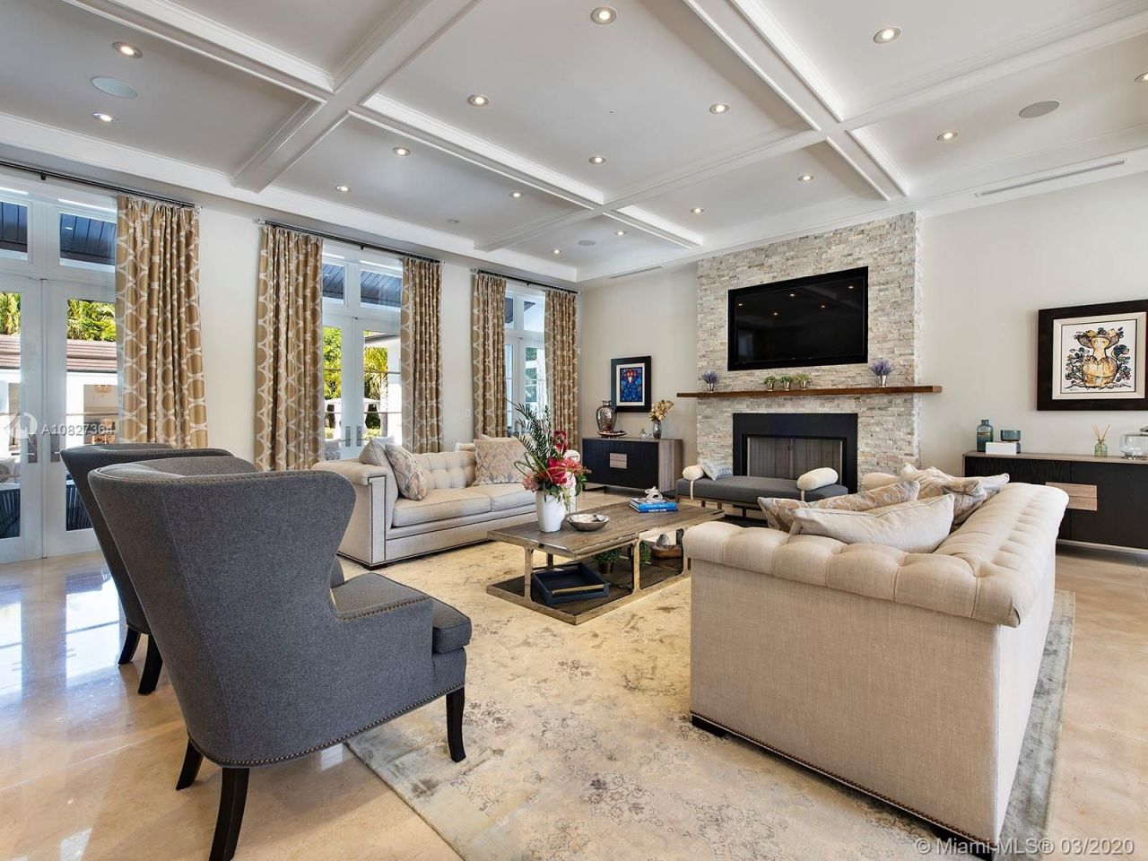 Villa à Miami, États-Unis, 600 m² - image 9