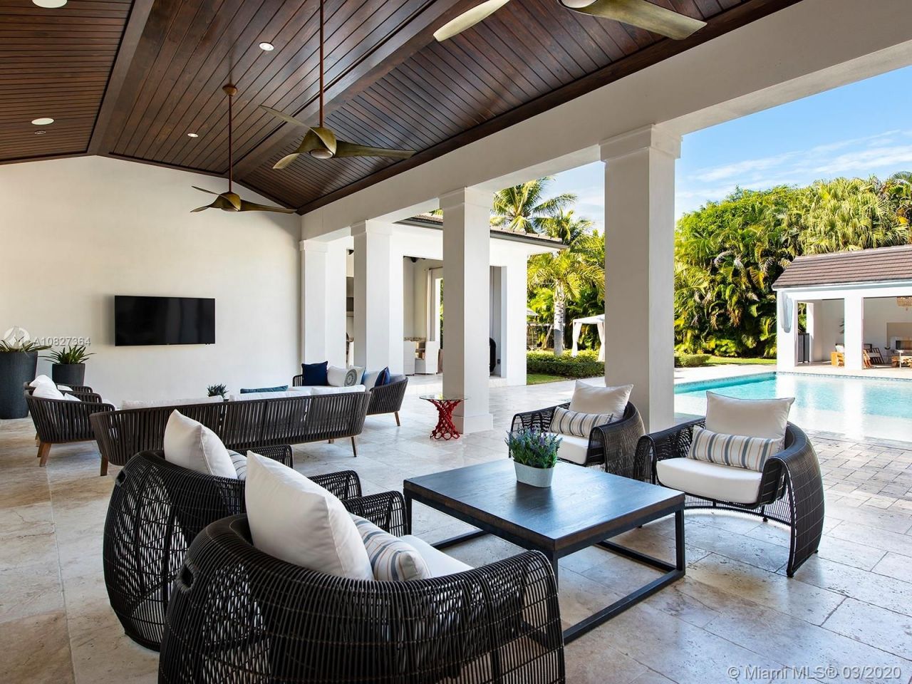 Villa à Miami, États-Unis, 600 m² - image 7