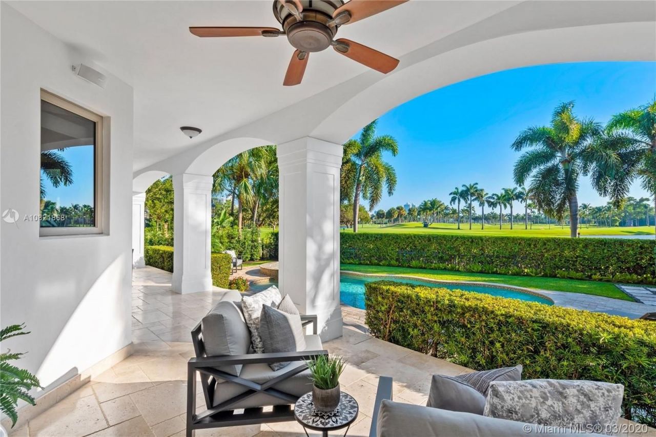 Villa à Miami, États-Unis, 450 m² - image 2