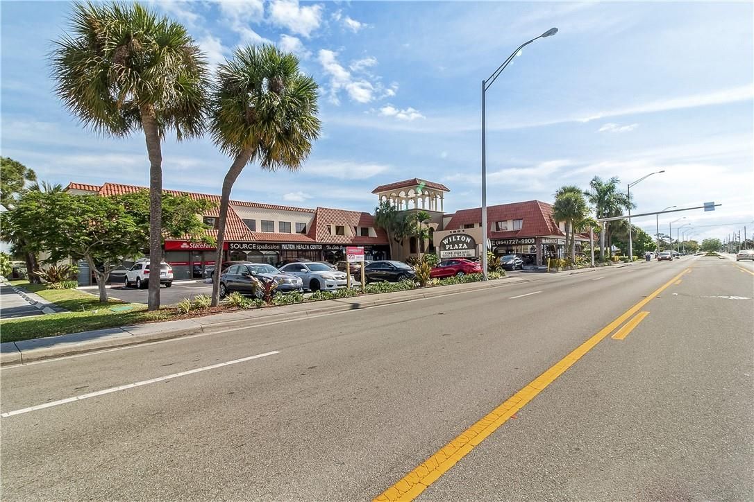 Proprietà commerciale a Miami, USA, 3 000 m² - foto 2