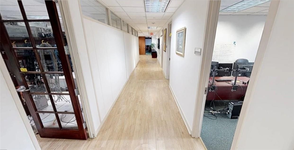 Office in Miami, USA, 2 400 m² - picture 3