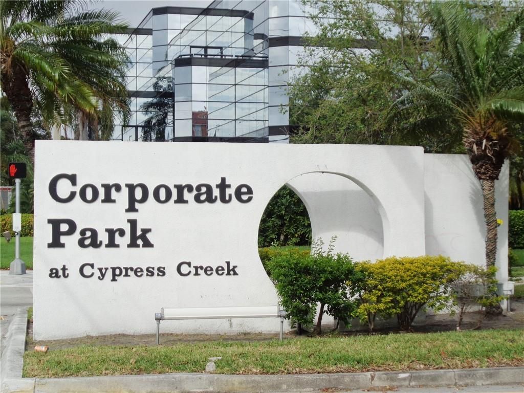 Office in Miami, USA, 2 400 m² - picture 2