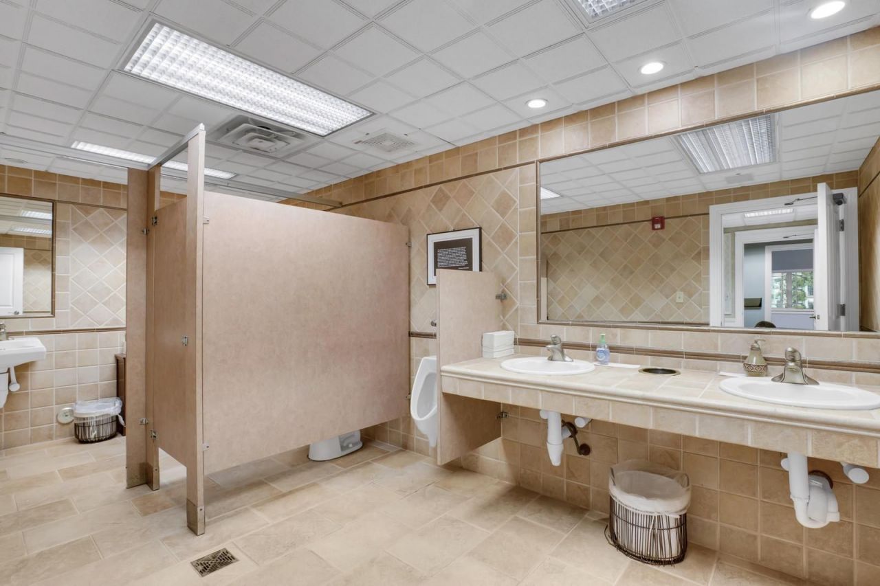 Office in Miami, USA, 1 400 m² - picture 8