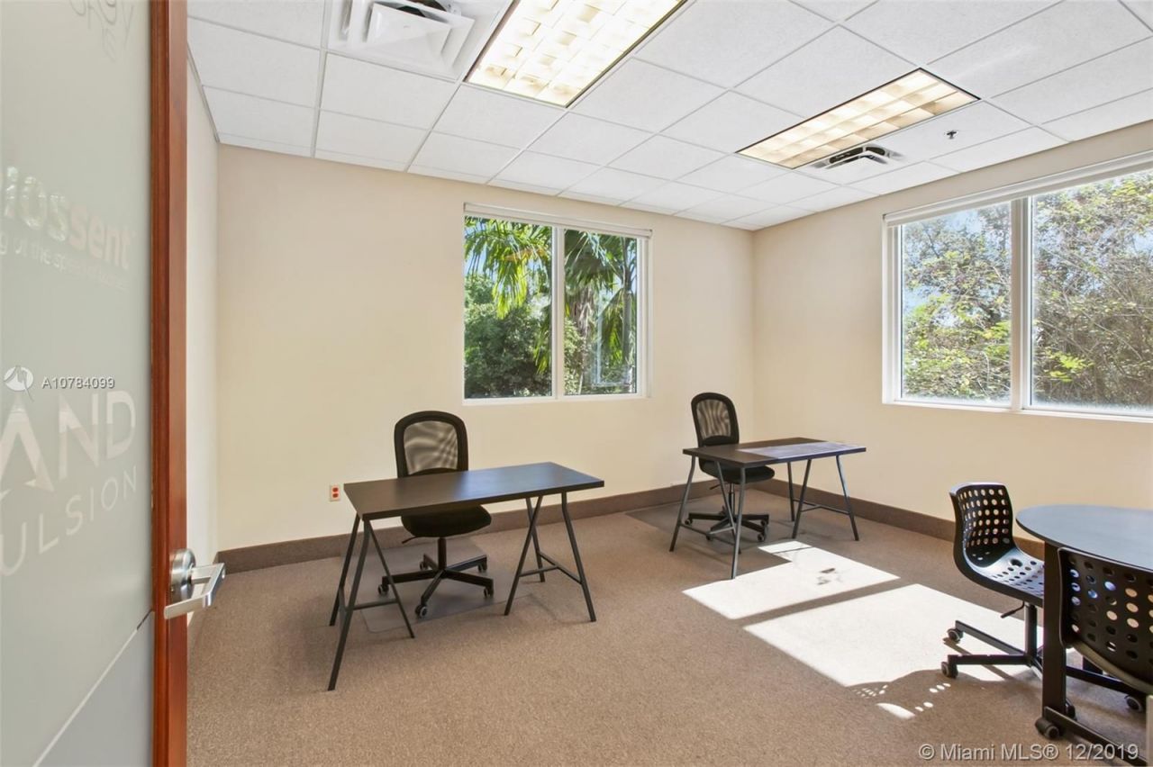 Office in Miami, USA, 1 000 m² - picture 6
