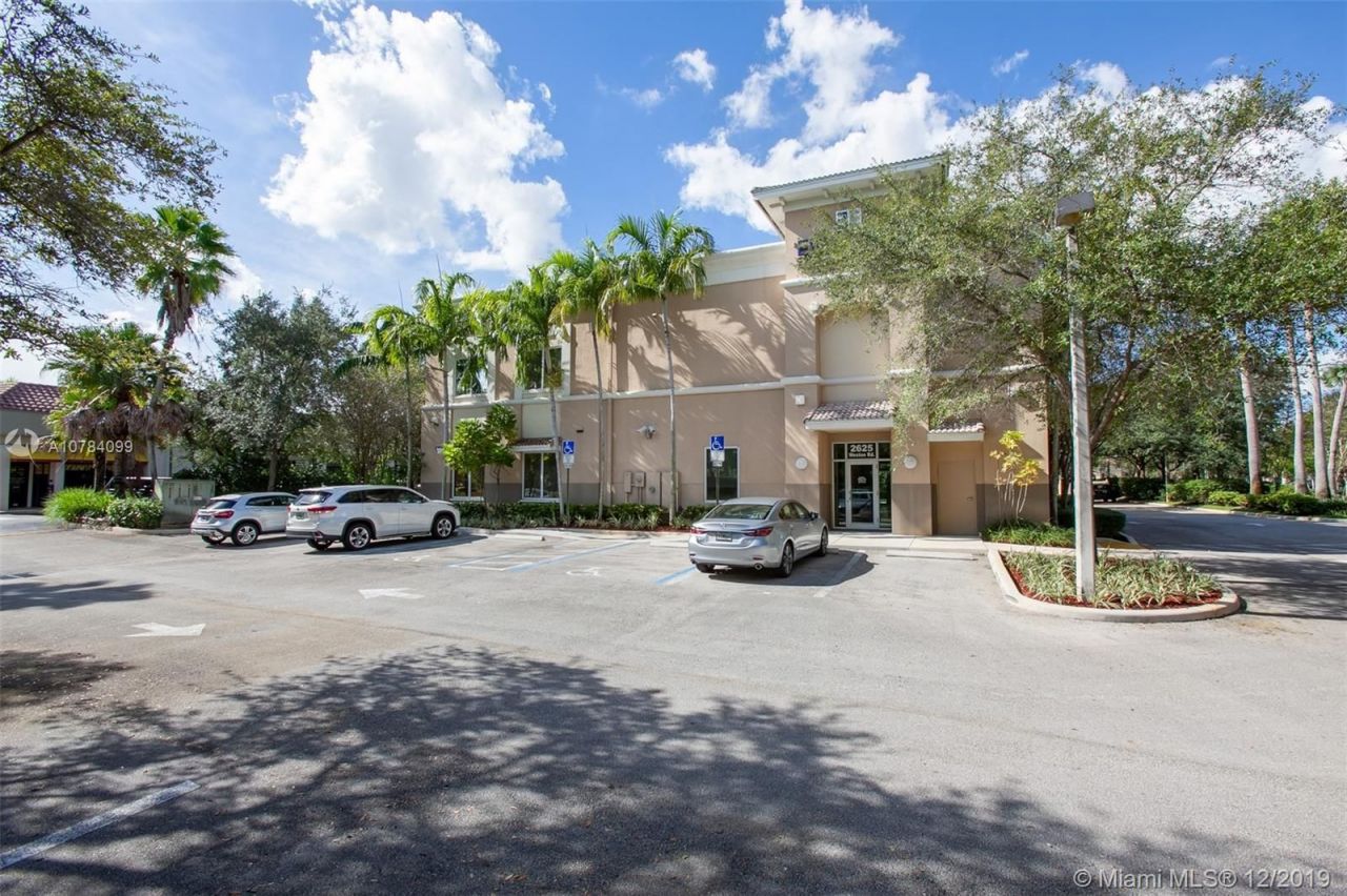 Office in Miami, USA, 1 000 m² - picture 13