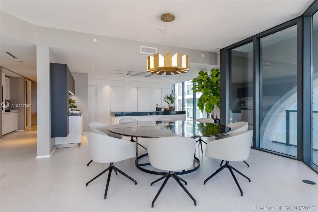 Apartment in Miami, USA, 450 m² - picture 8