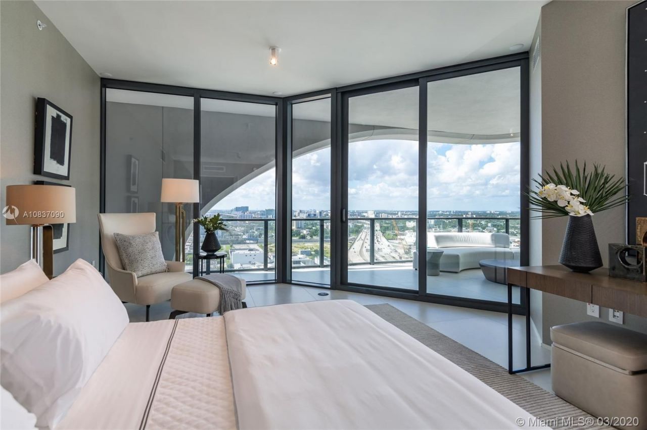 Apartment in Miami, USA, 450 m² - picture 11