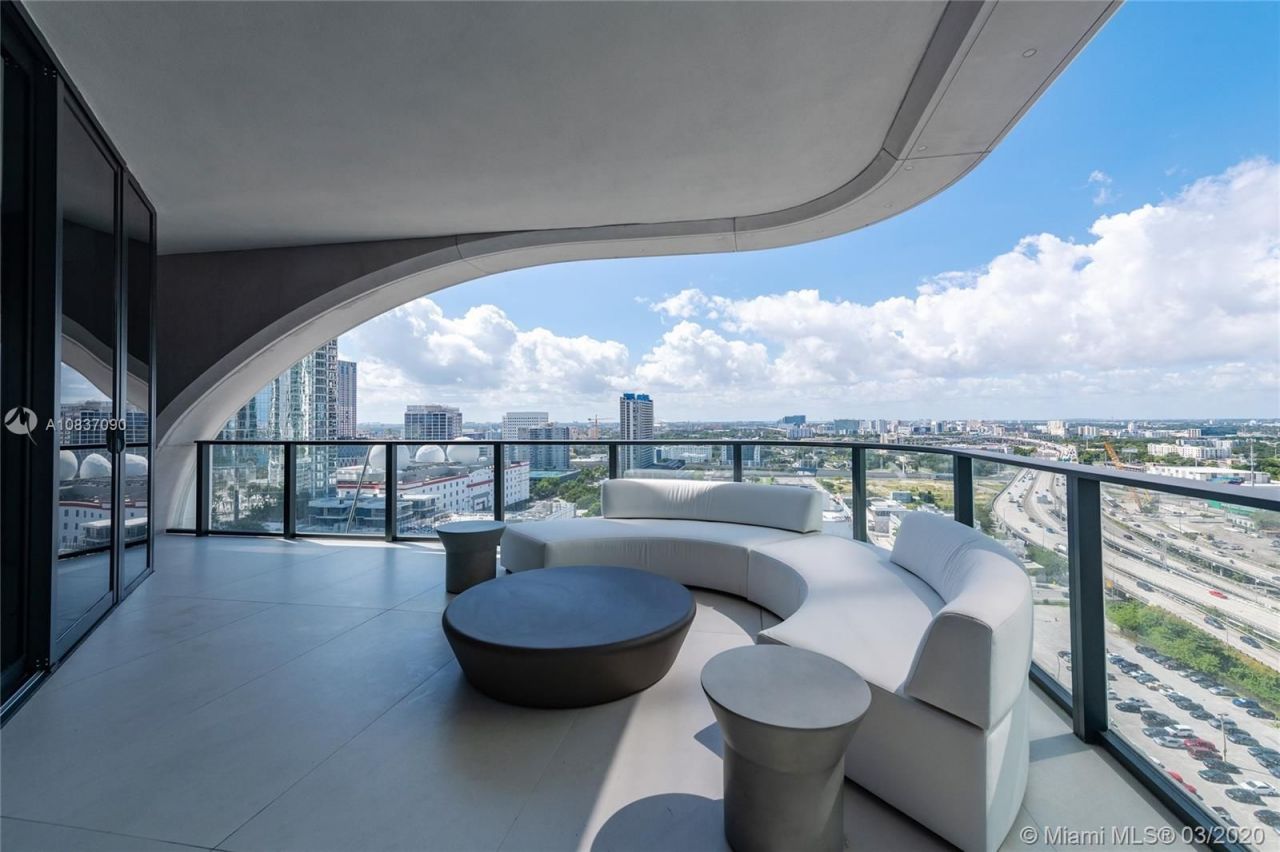 Apartment in Miami, USA, 450 m² - picture 4