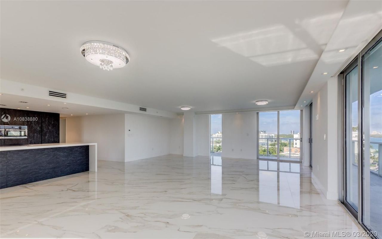 Penthouse in Miami, USA, 310 m² - picture 11