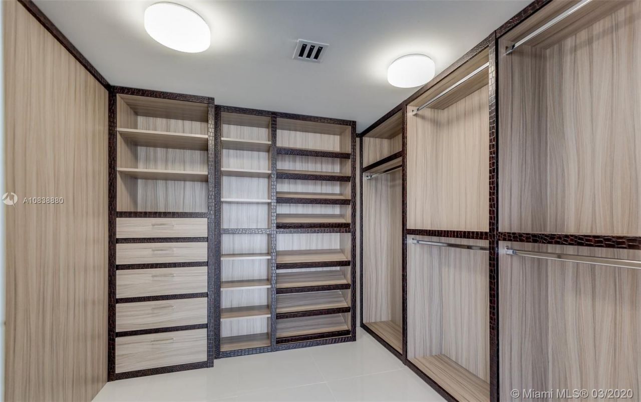 Penthouse in Miami, USA, 310 m² - picture 10