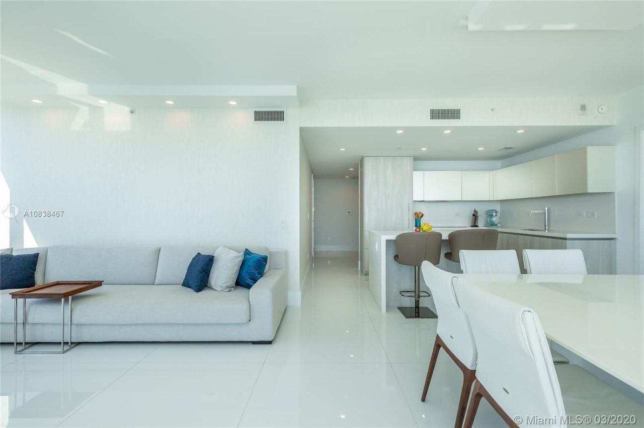Apartamento en Miami, Estados Unidos, 160 m² - imagen 5