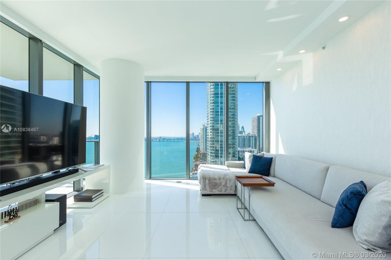 Apartamento en Miami, Estados Unidos, 160 m² - imagen 9