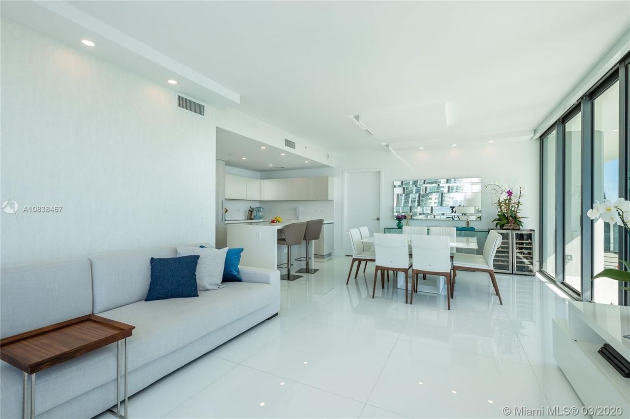 Apartamento en Miami, Estados Unidos, 160 m² - imagen 12