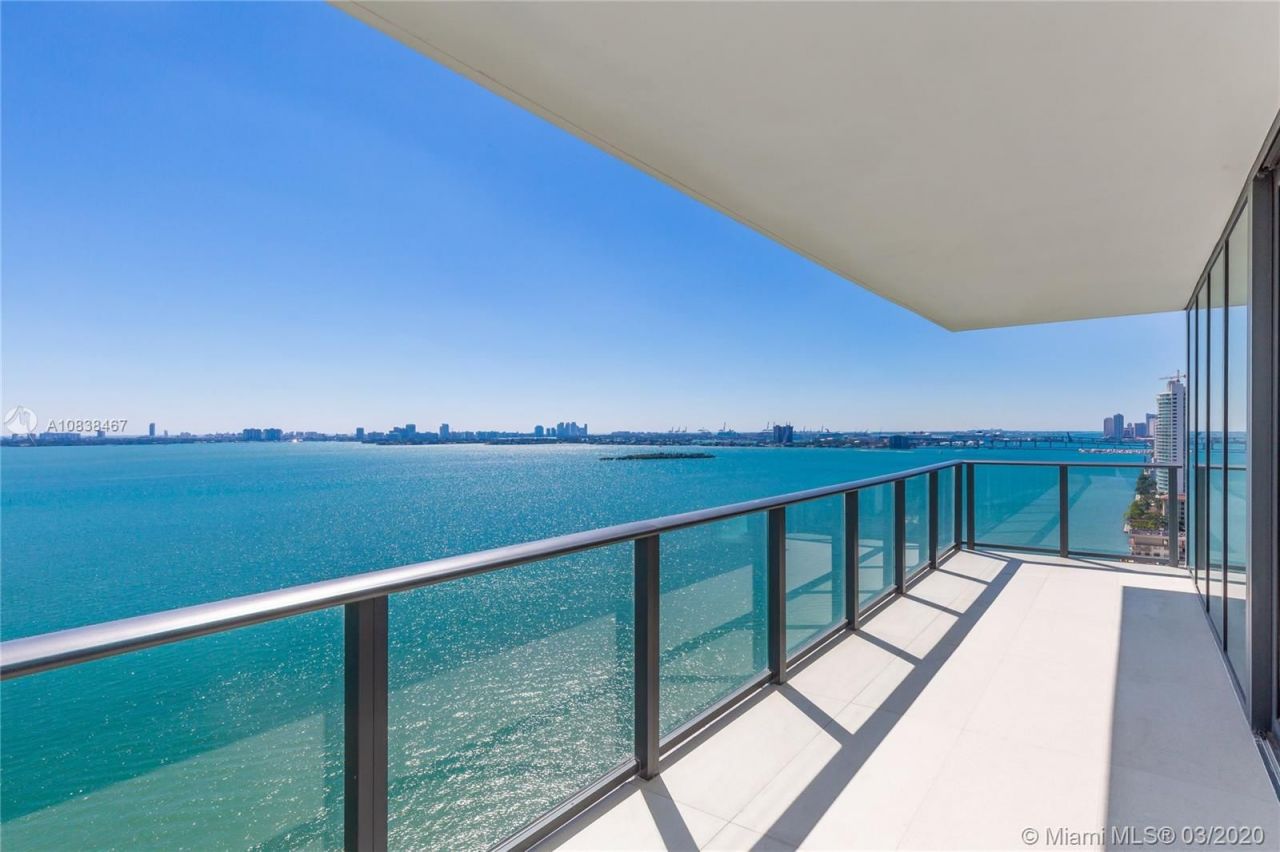 Apartamento en Miami, Estados Unidos, 160 m² - imagen 16