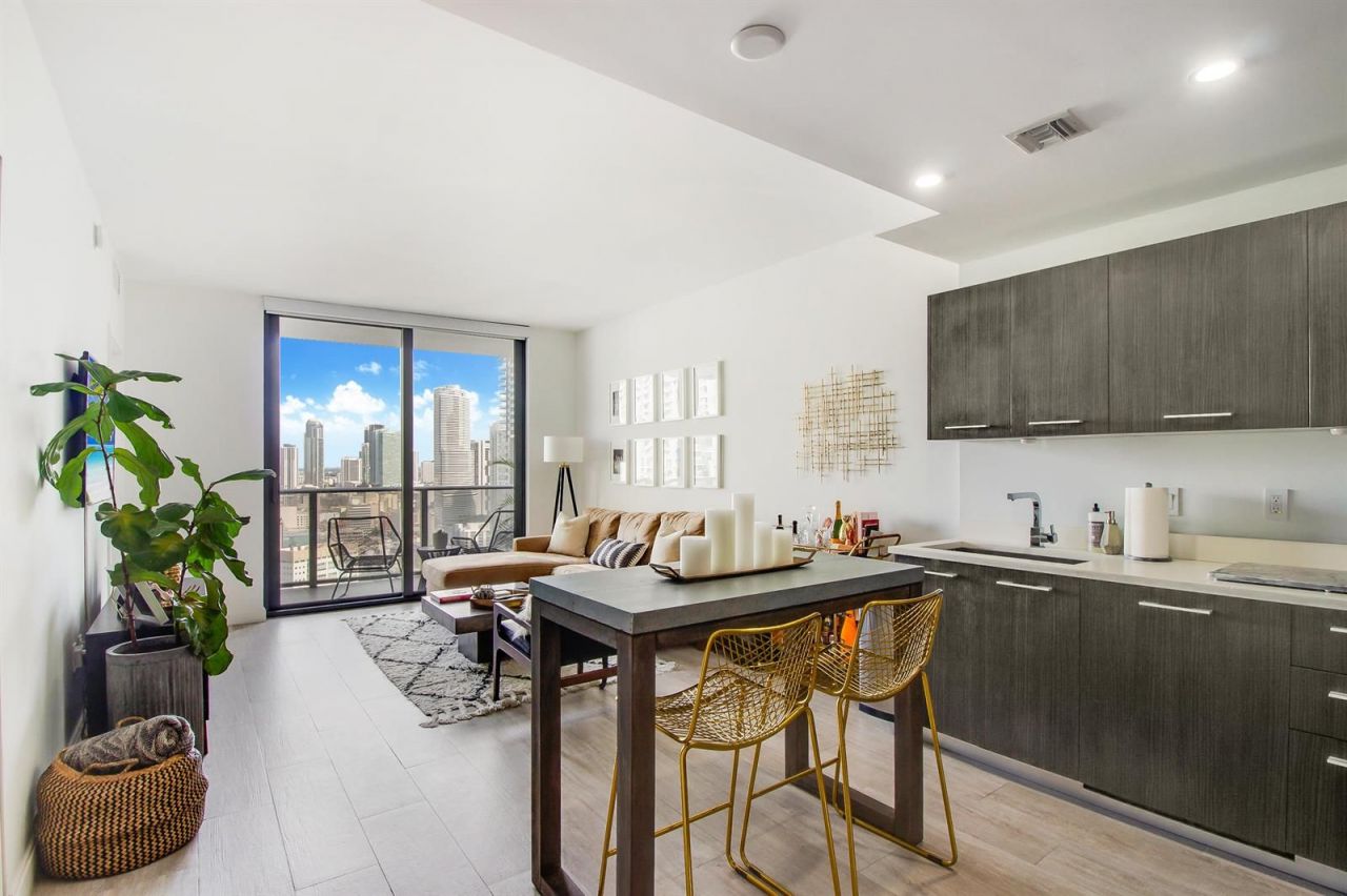 Apartment in Miami, USA, 73 m² - picture 3