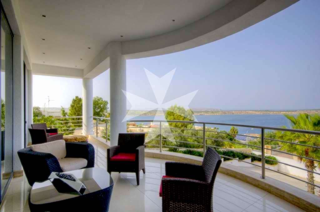 Bungalow in Mellieha, Malta, 300 m² - picture 1