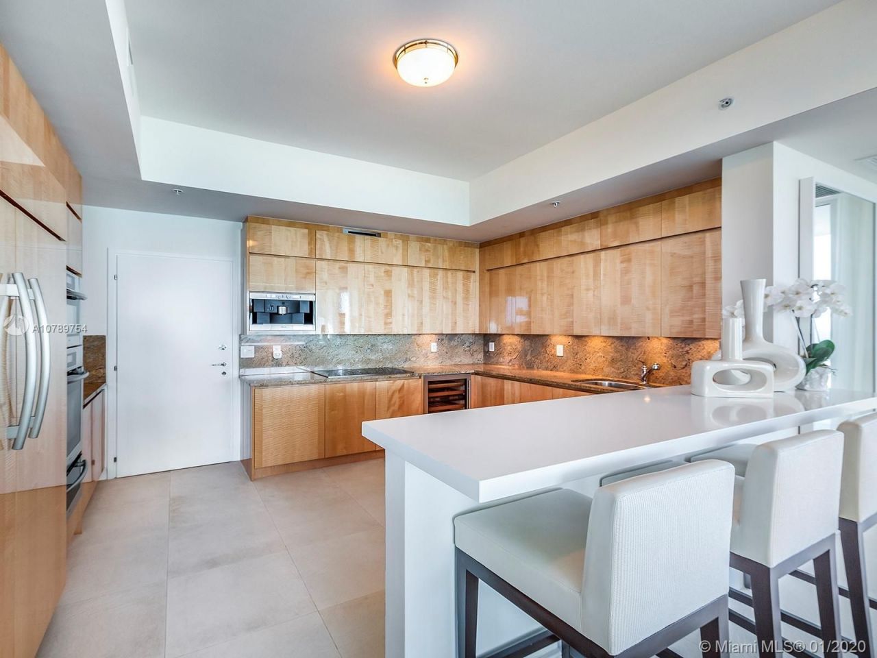 Piso en Miami, Estados Unidos, 320 m² - imagen 10