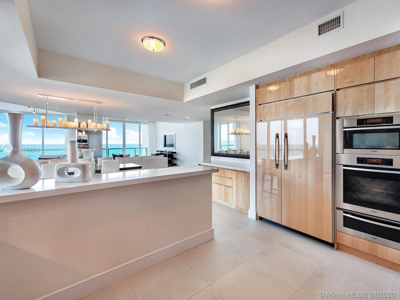 Piso en Miami, Estados Unidos, 320 m² - imagen 9