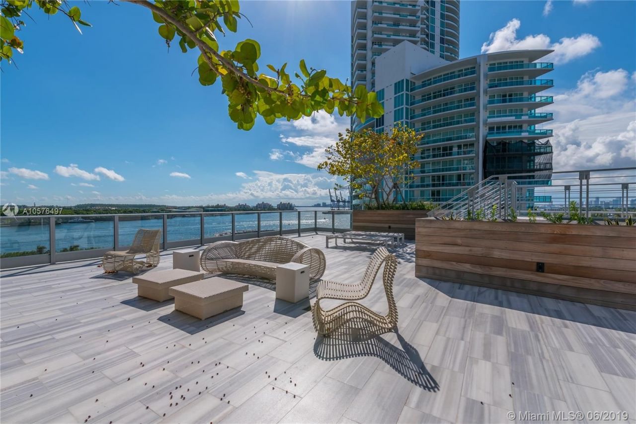 Penthouse in Miami, USA, 270 m² - picture 5