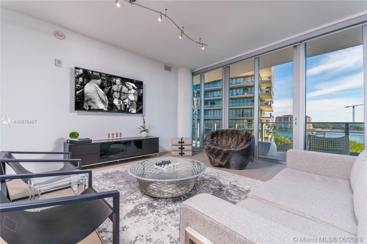 Penthouse in Miami, USA, 270 m² - picture 8