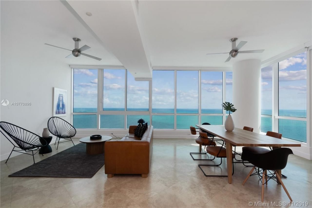 Appartement à Miami, États-Unis, 160 m² - image 1