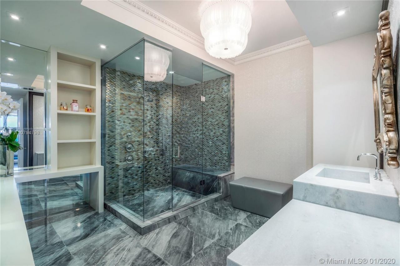 Flat in Miami, USA, 280 m² - picture 14