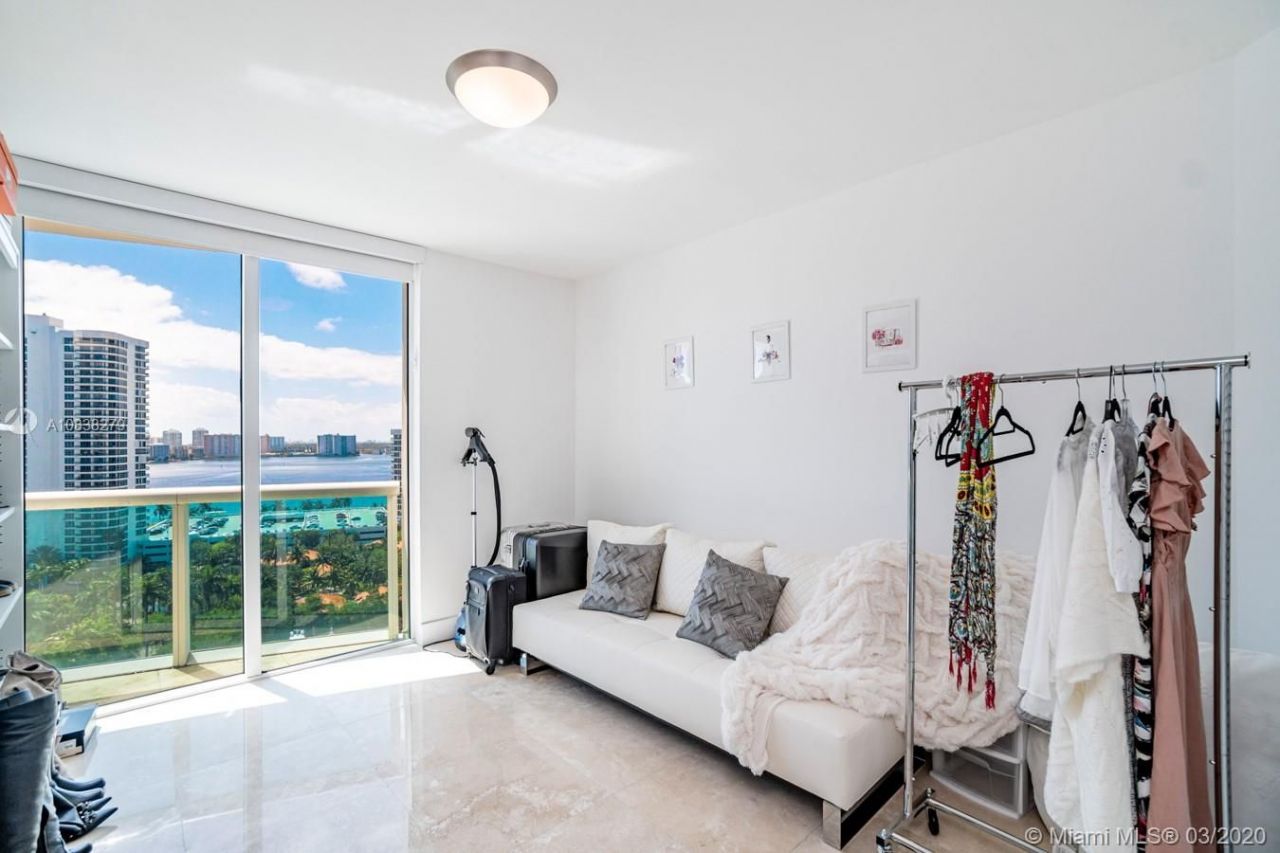 Apartment in Miami, USA, 170 m² - picture 12