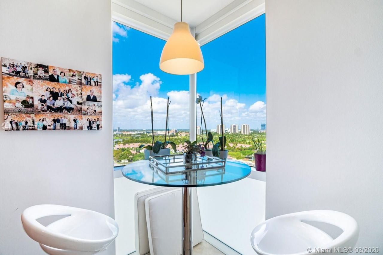 Apartment in Miami, USA, 170 m² - picture 15