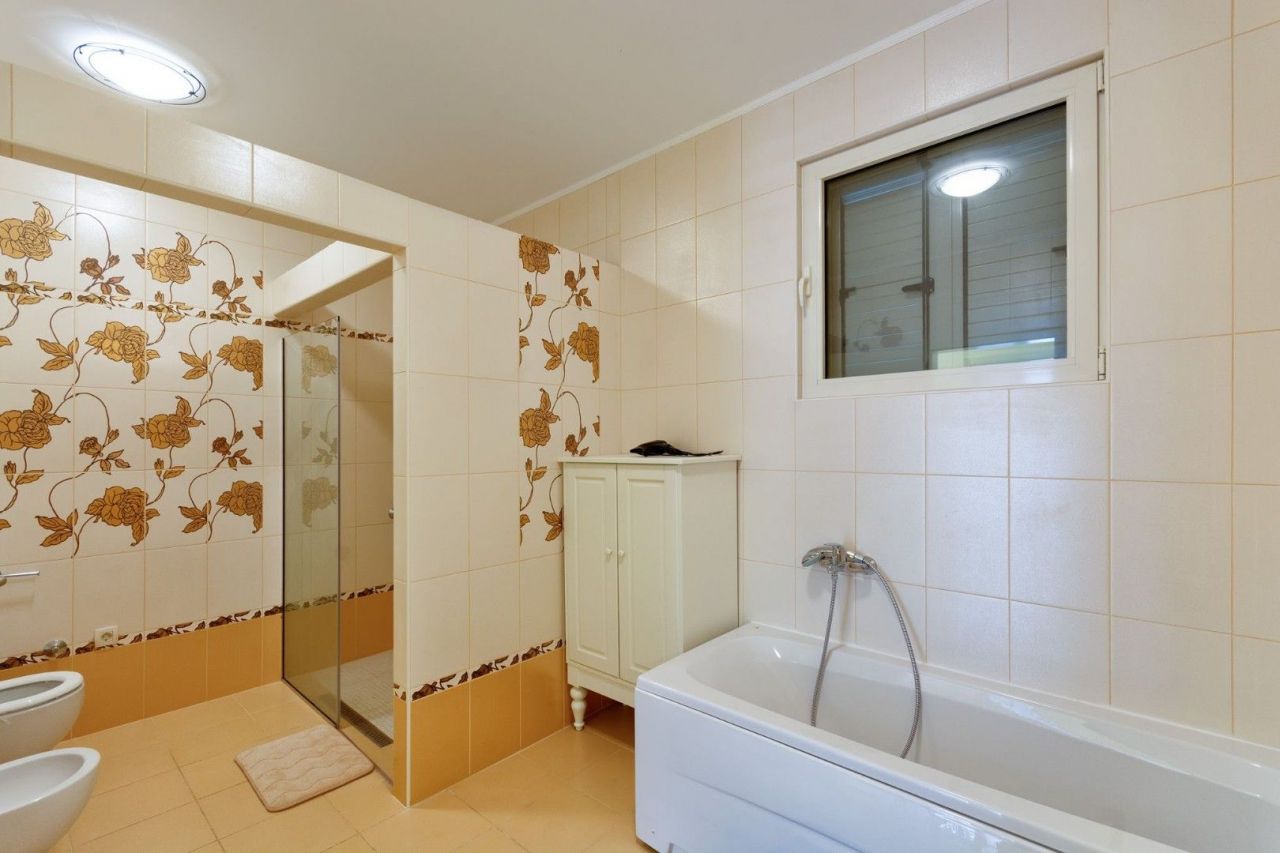 Villa a Budva, Montenegro, 1 000 m² - foto 3