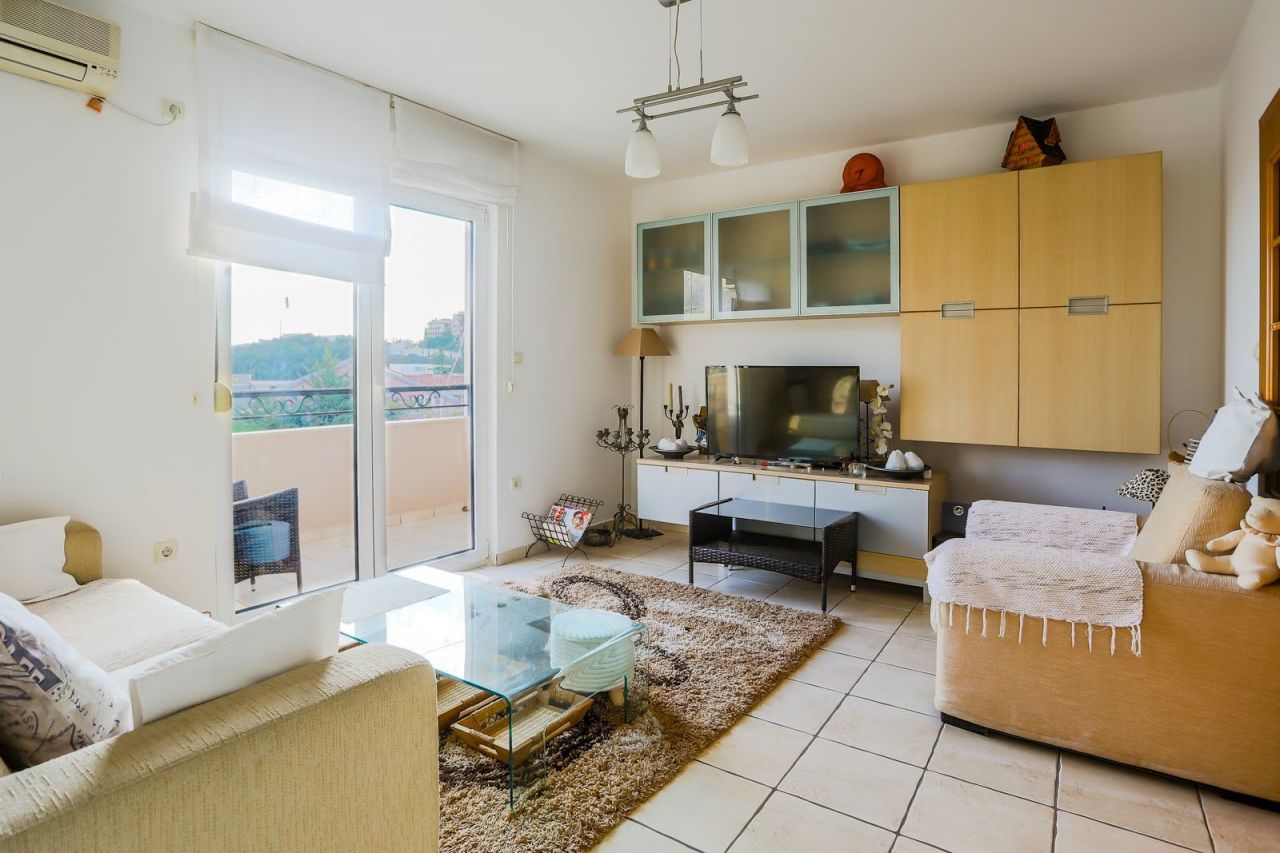 Piso en Becici, Montenegro, 220 m² - imagen 10