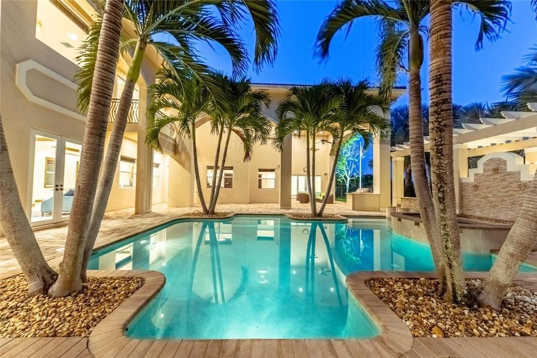 Mansión en Miami, Estados Unidos, 720 m² - imagen 6