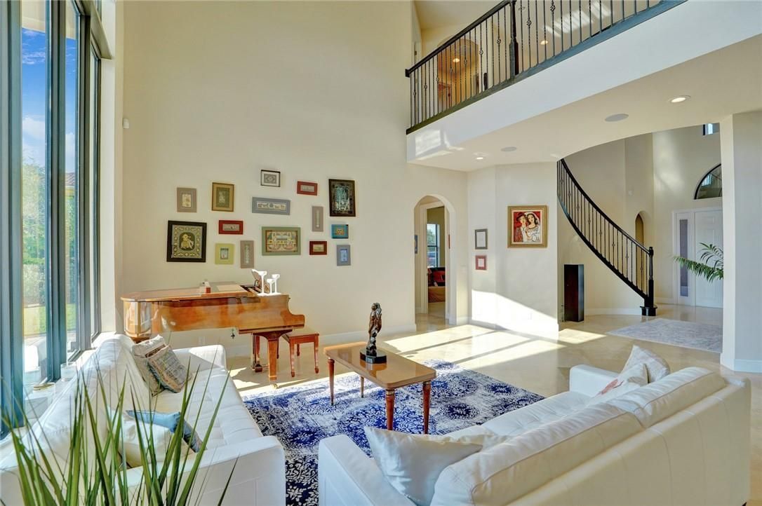 Mansión en Miami, Estados Unidos, 450 m² - imagen 5