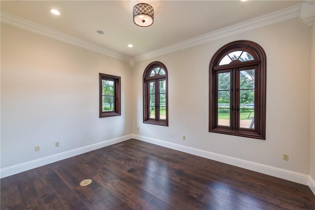 Manor in Miami, USA, 900 m² - picture 13